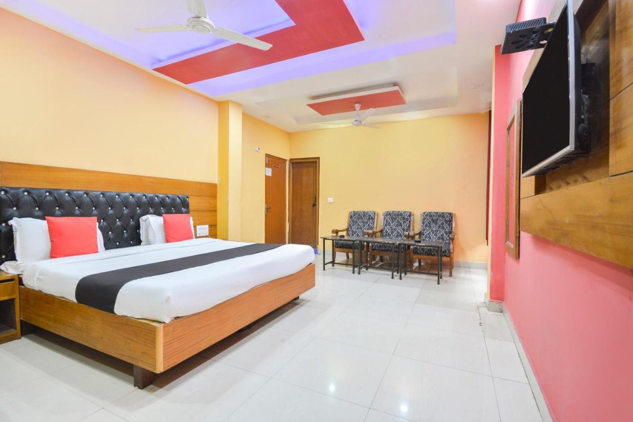 Oyo 26602 Hotel Shubham Dehradun Zewnętrze zdjęcie